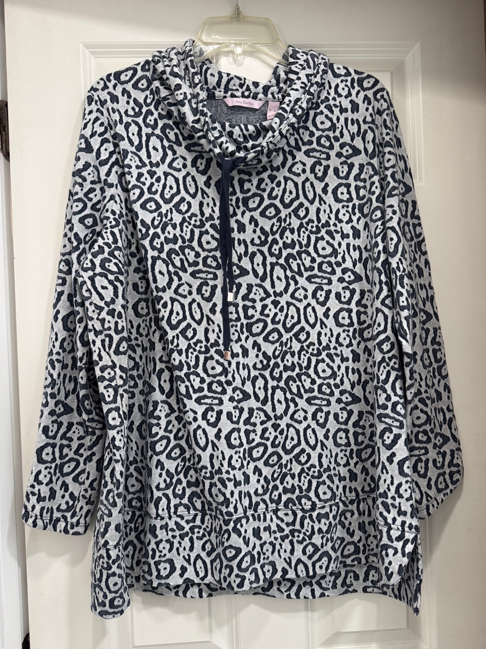 AnyBody Gray and Navy Leopard Print Pullover